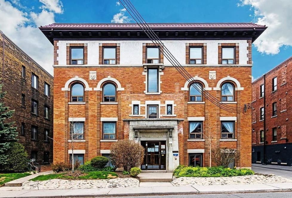 Lonsdale, a multifamily rental property in Toronto, ON financed by Oakbank Capital Group